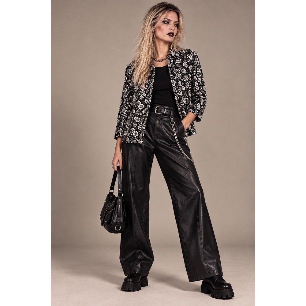 Isaac Mizrahi M Black White Floral Jacket Corporate Goth Luxe